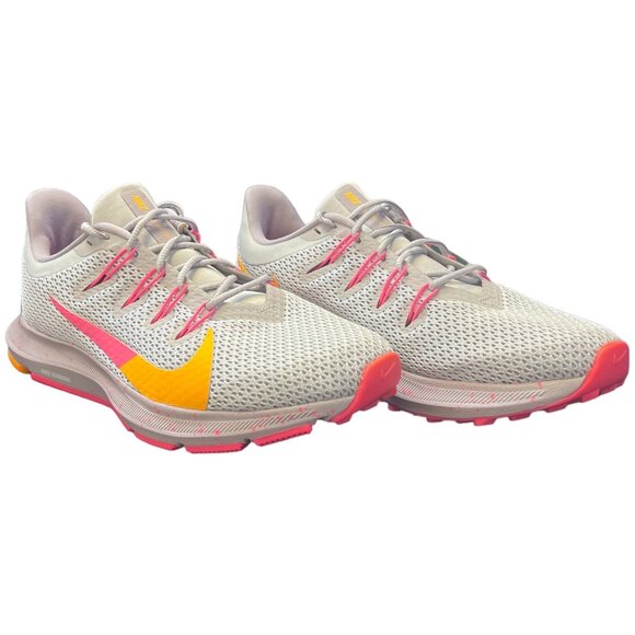 Nike Shoes - NIKE QUEST 2 RUNNING